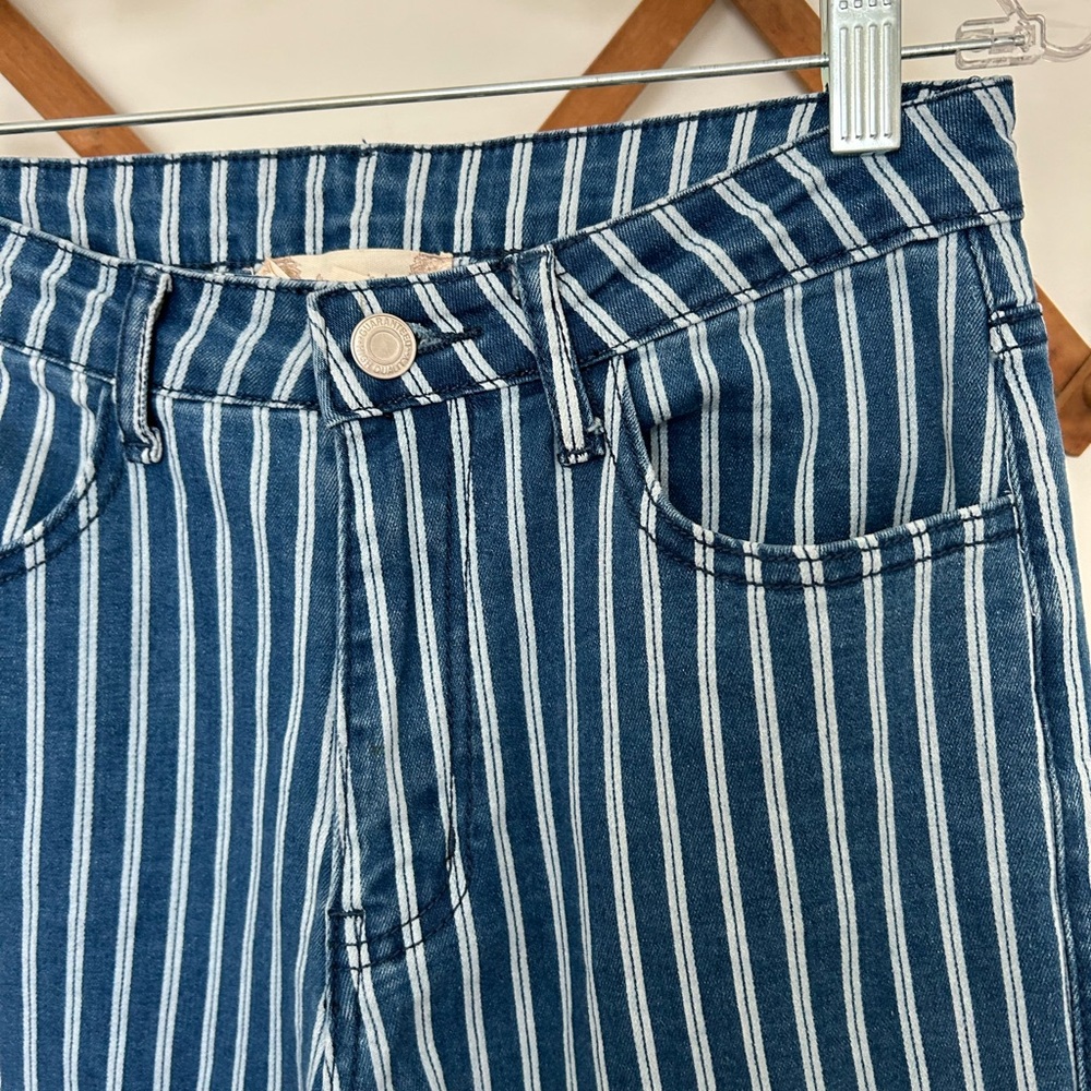 💫Altar'd State Blue and White Striped Flare Jeans - Picture 5 of 10